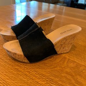 Nine West suede/cork wedge